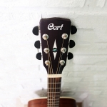 Cort akusztikus gitár, selyemfényű natúr