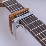 Guitto klasszikus gitár capo, ezüst