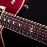 Magneto Velvet Deluxe elektromos gitár, kamrás test, Candy Red Silk - BEVEZETŐ ÁR!