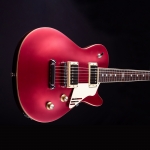 Magneto Velvet Deluxe elektromos gitár, kamrás test, Candy Red Silk - BEVEZETŐ ÁR!